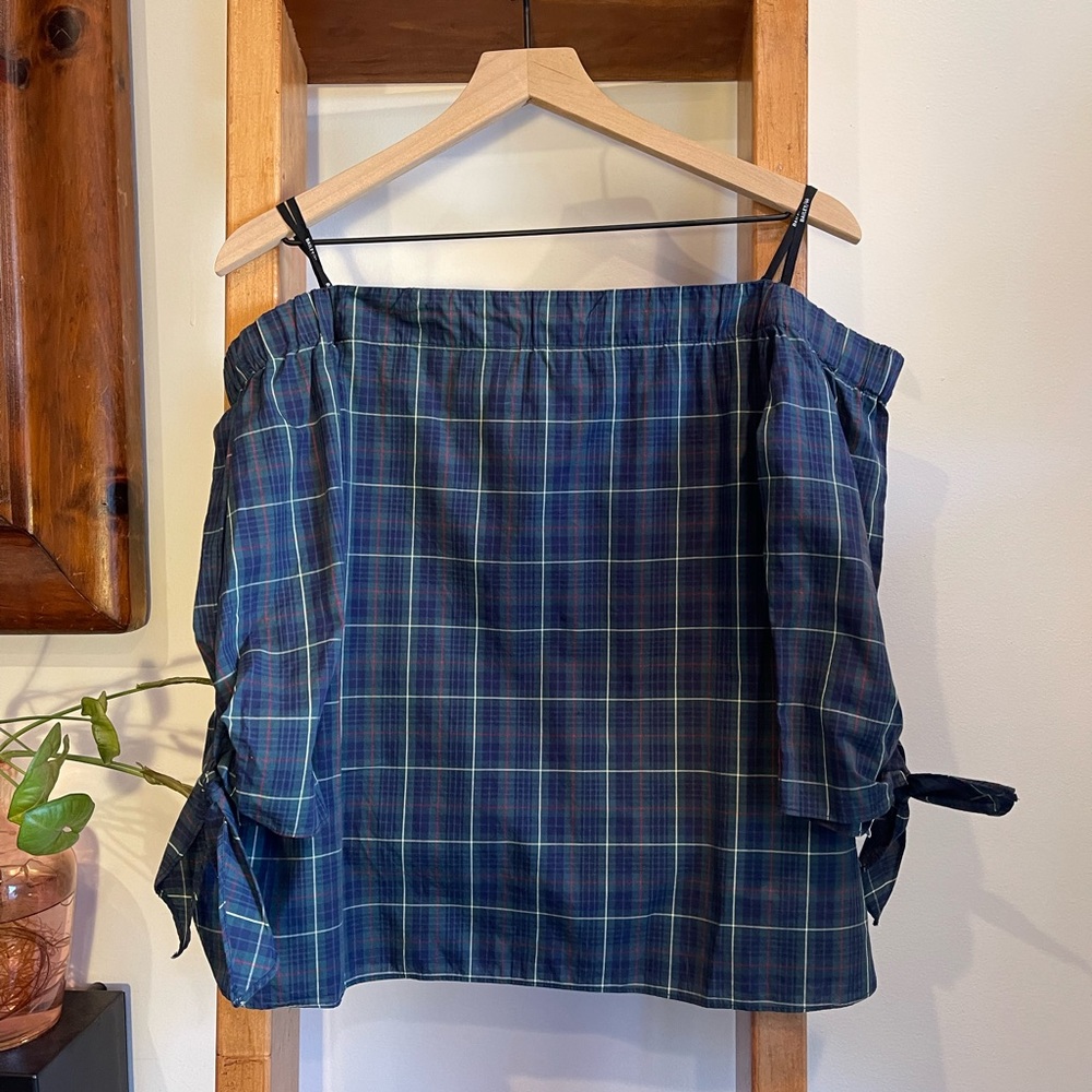 NWT Bailey 44 SZ L Navy Plaid Twin Fin Off the Shoulder Top!